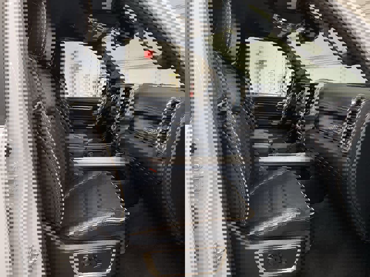 Used 2024 RAM 1500 Laramie image 19