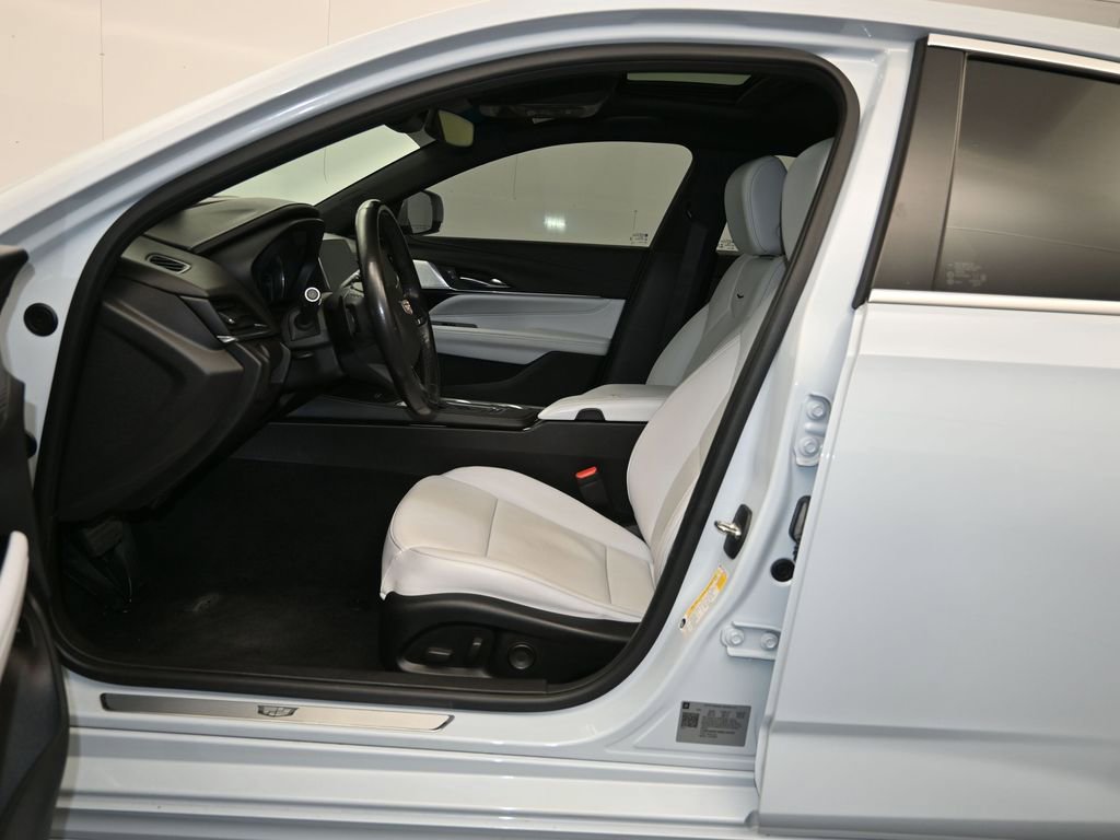 Used 2021 Cadillac CT4 Premium Luxury RWD image 22