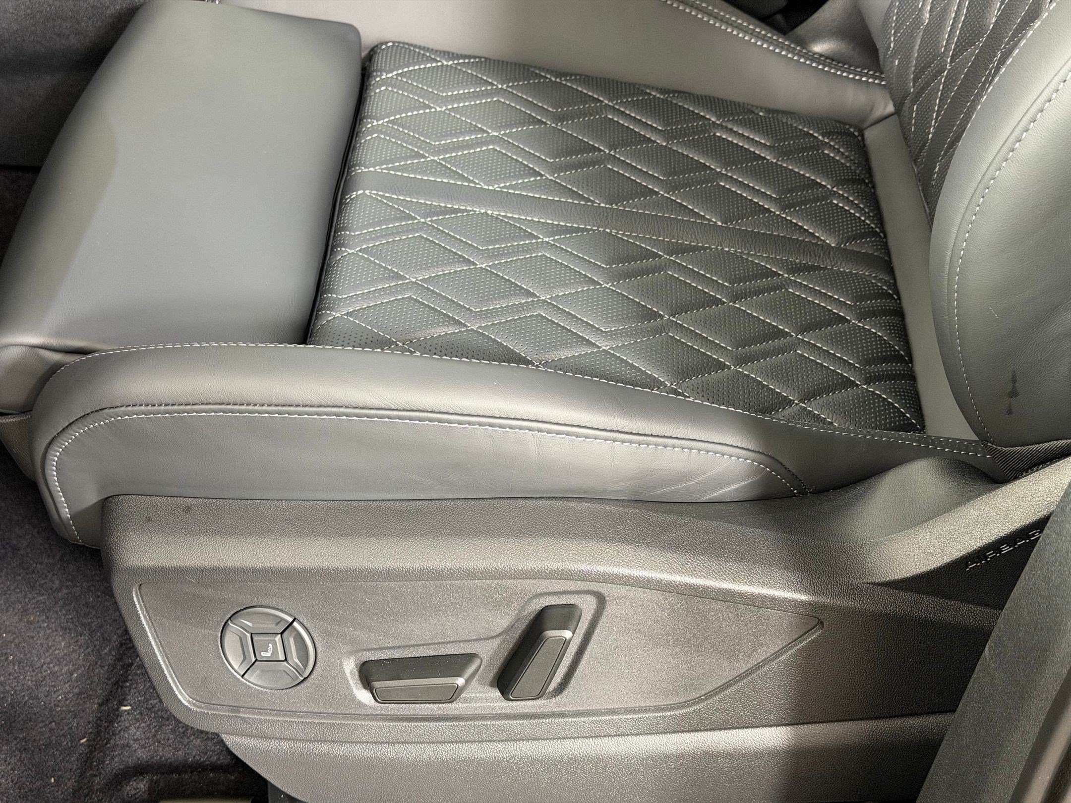 New 2026 Audi SQ5 Premium Plus AWD/4WD image 15