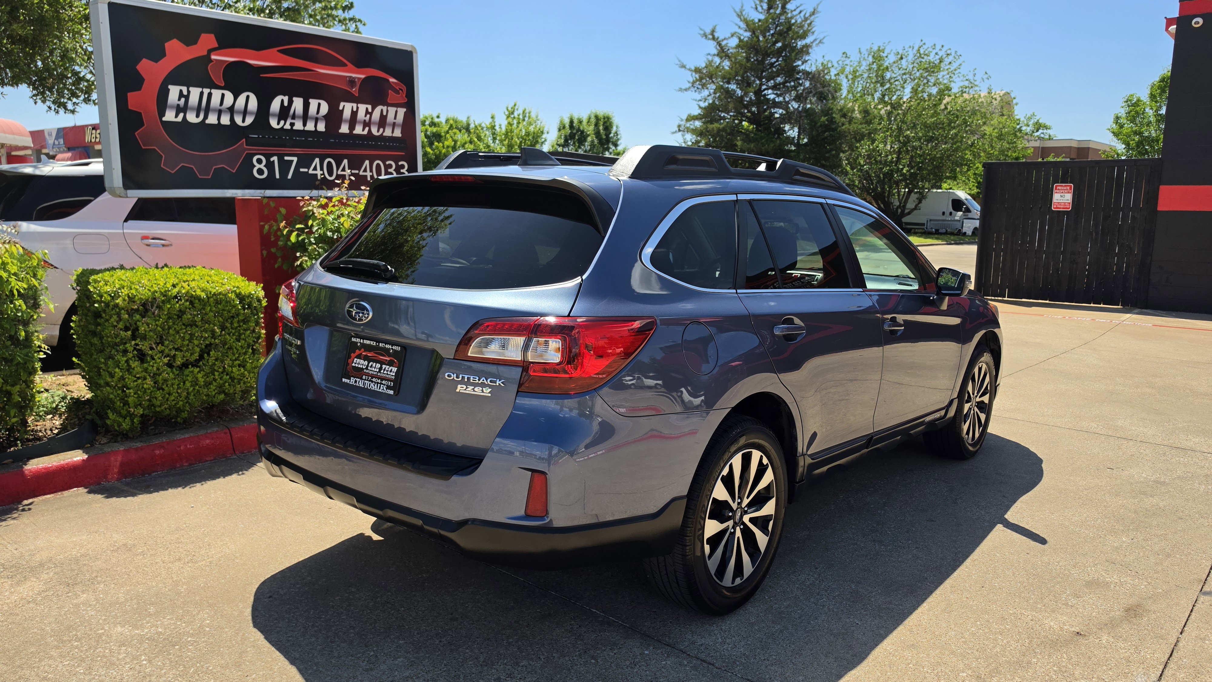 Used 2017 Subaru Outback 2.5i Limited AWD/4WD image 8