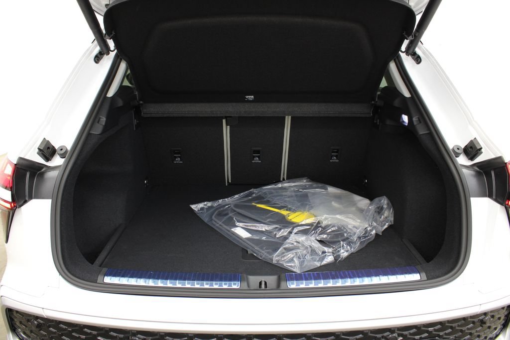 New 2026 Audi Q3 quattro 2.0T AWD/4WD image 31