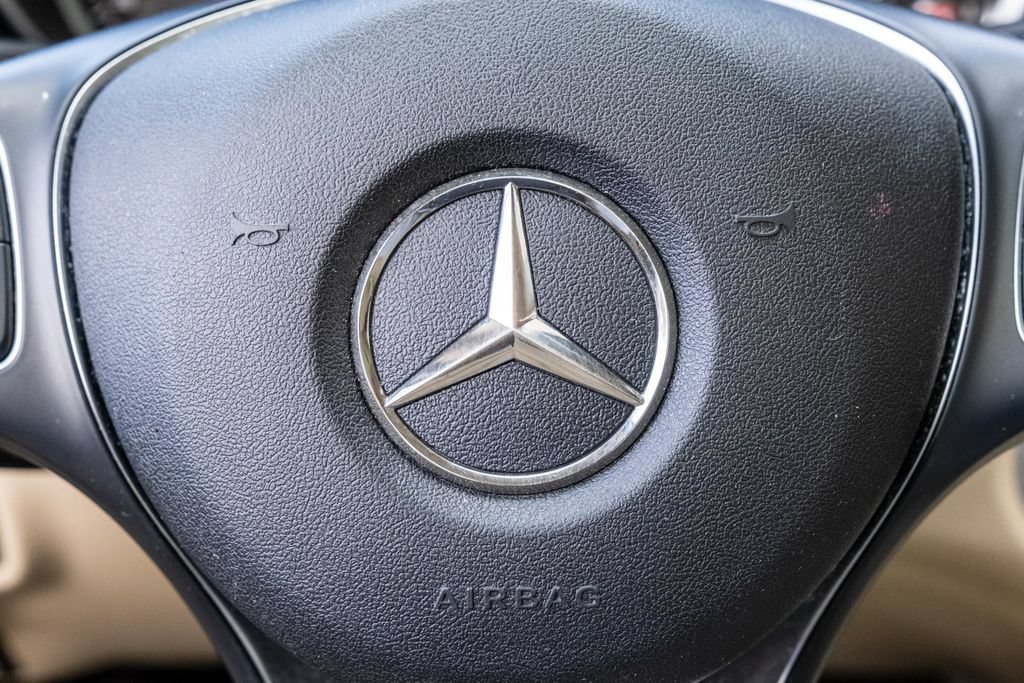 Used 2019 Mercedes-Benz GLA 250 4MATIC image 13