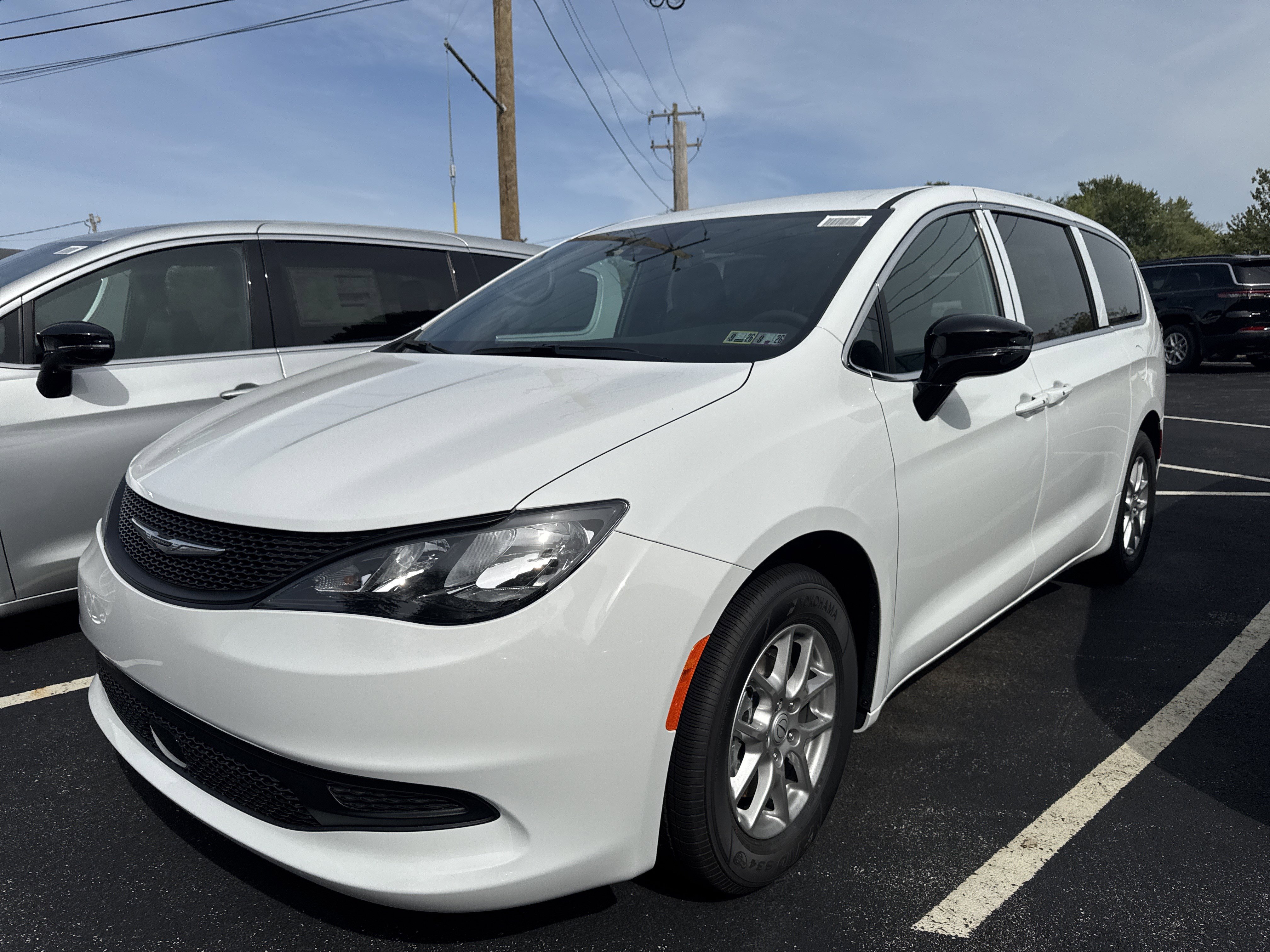 New 2026 Chrysler Voyager LX image 3