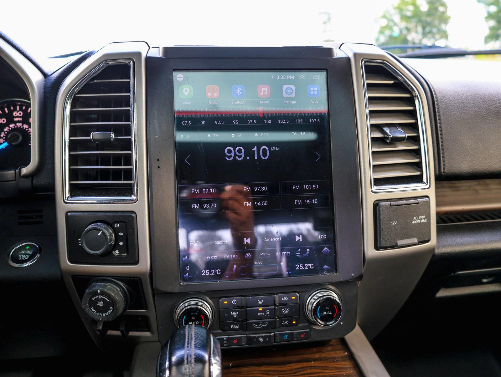 Used 2016 Ford F150 Lariat w/ Equipment Group 502A Luxury image 12