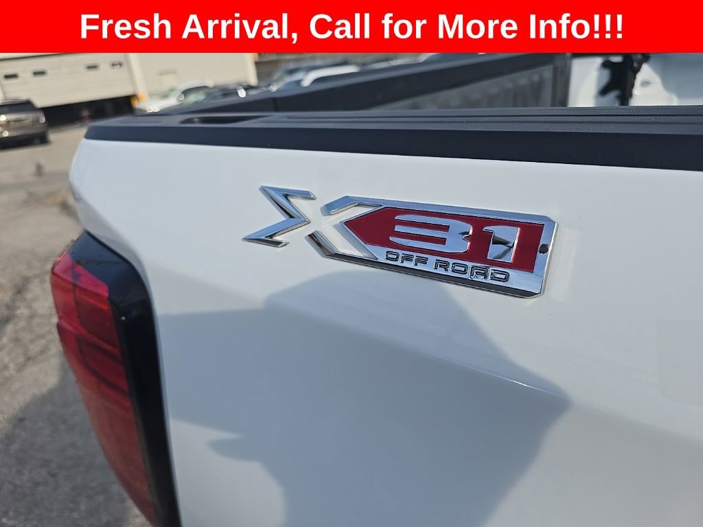 Used 2021 GMC Sierra 1500 SLT w/ SLT Premium Package AWD/4WD image 11
