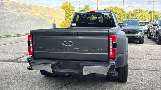 New 2026 Ford F350 XLT w/ XLT Premium Package AWD/4WD image 26