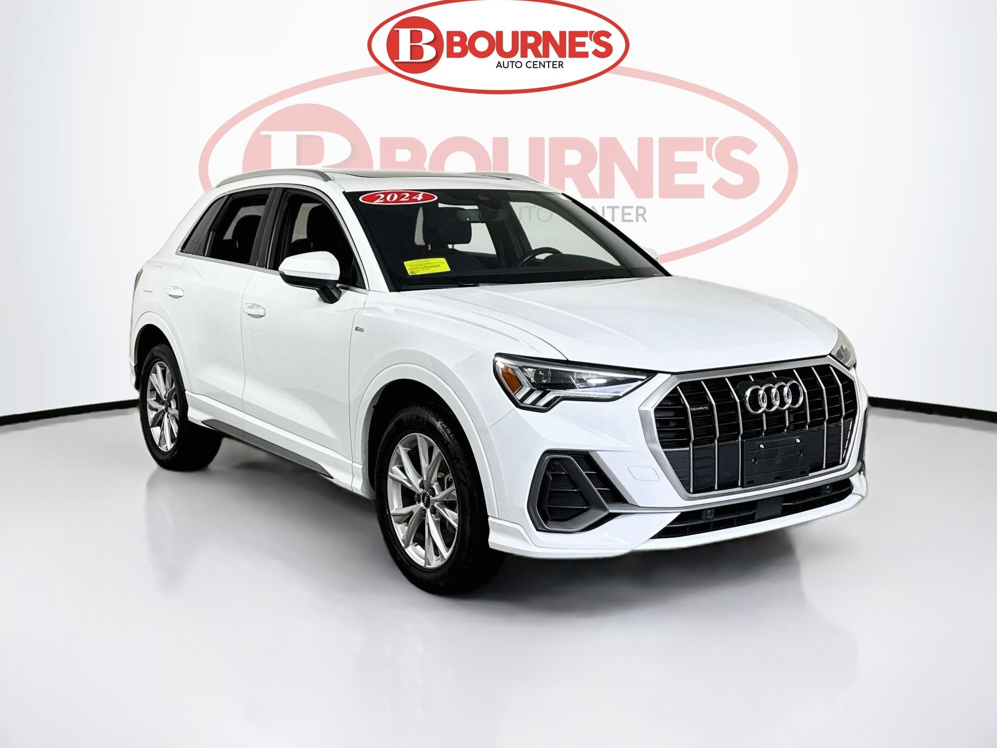 Used 2024 Audi Q3 2.0T Premium AWD/4WD image 1