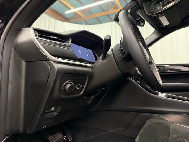 Used 2023 Jeep Grand Cherokee Altitude image 16