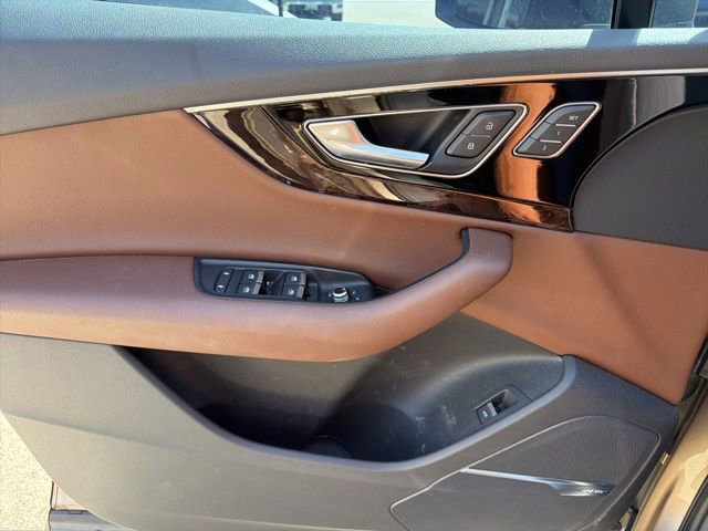 Used 2019 Audi Q7 3.0T Premium Plus w/ Premium Plus Package image 9