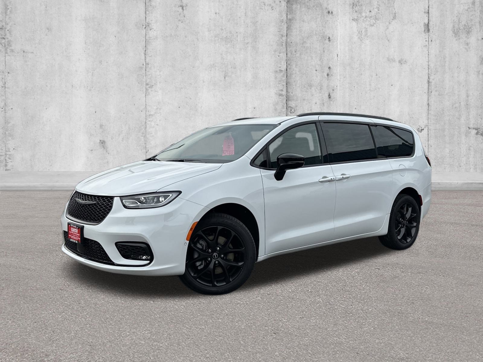 New 2026 Chrysler Pacifica Select w/ S Appearance Package image 1