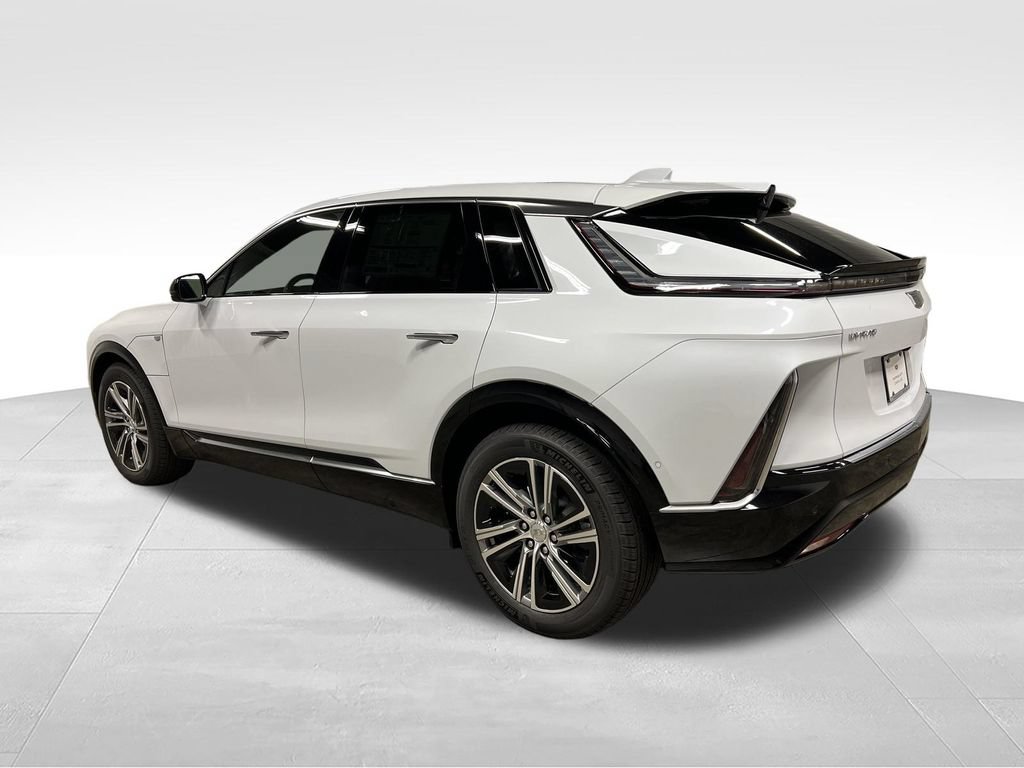 New 2026 Cadillac Lyriq Luxury AWD/4WD image 11