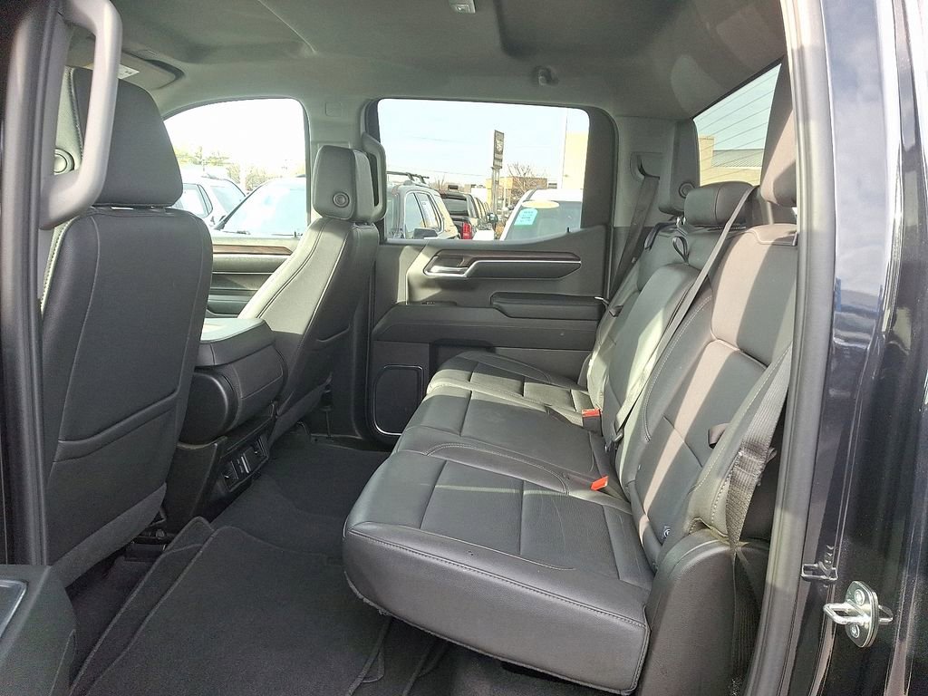 Certified 2024 GMC Sierra 1500 SLT image 10