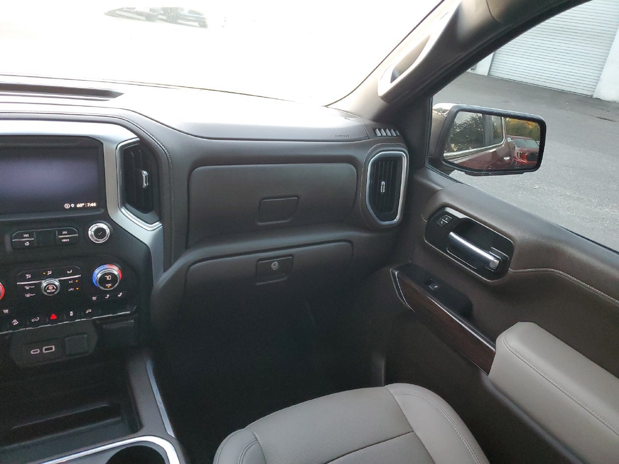 Used 2022 GMC Sierra 1500 SLT AWD/4WD image 16
