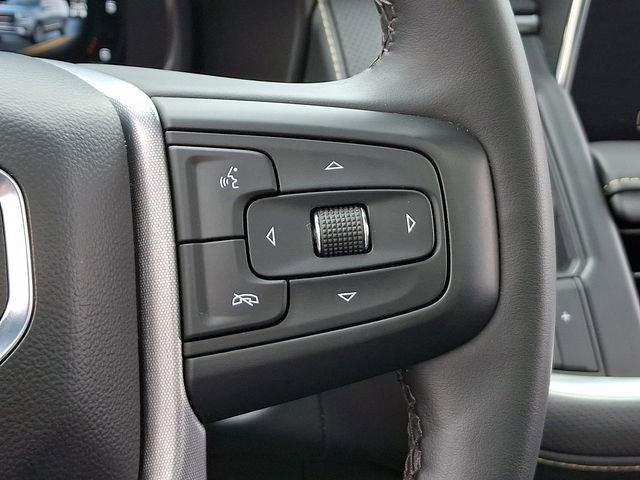 Used 2024 GMC Yukon XL SLT image 27
