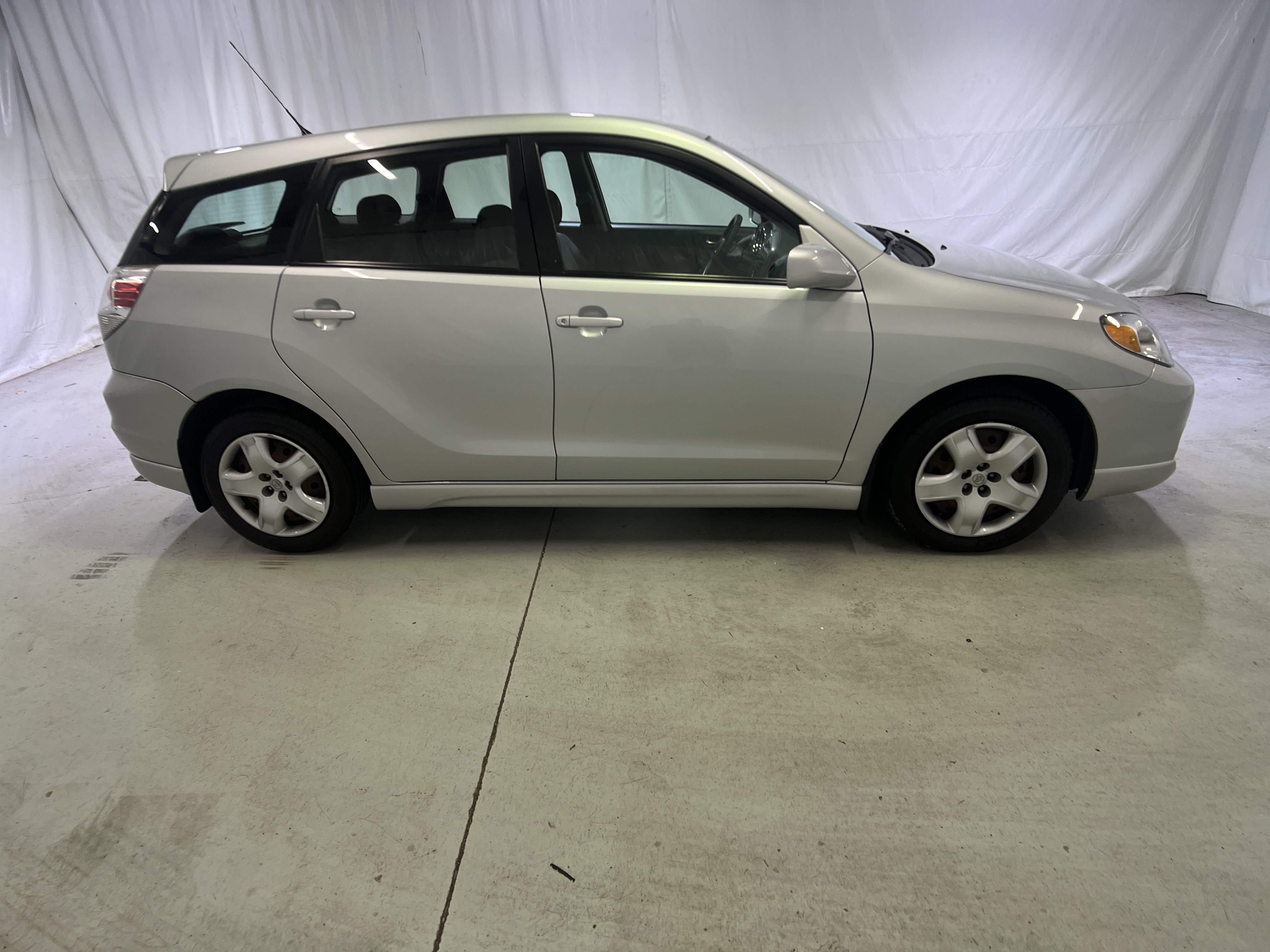 Used 2007 Toyota Matrix FWD image 12