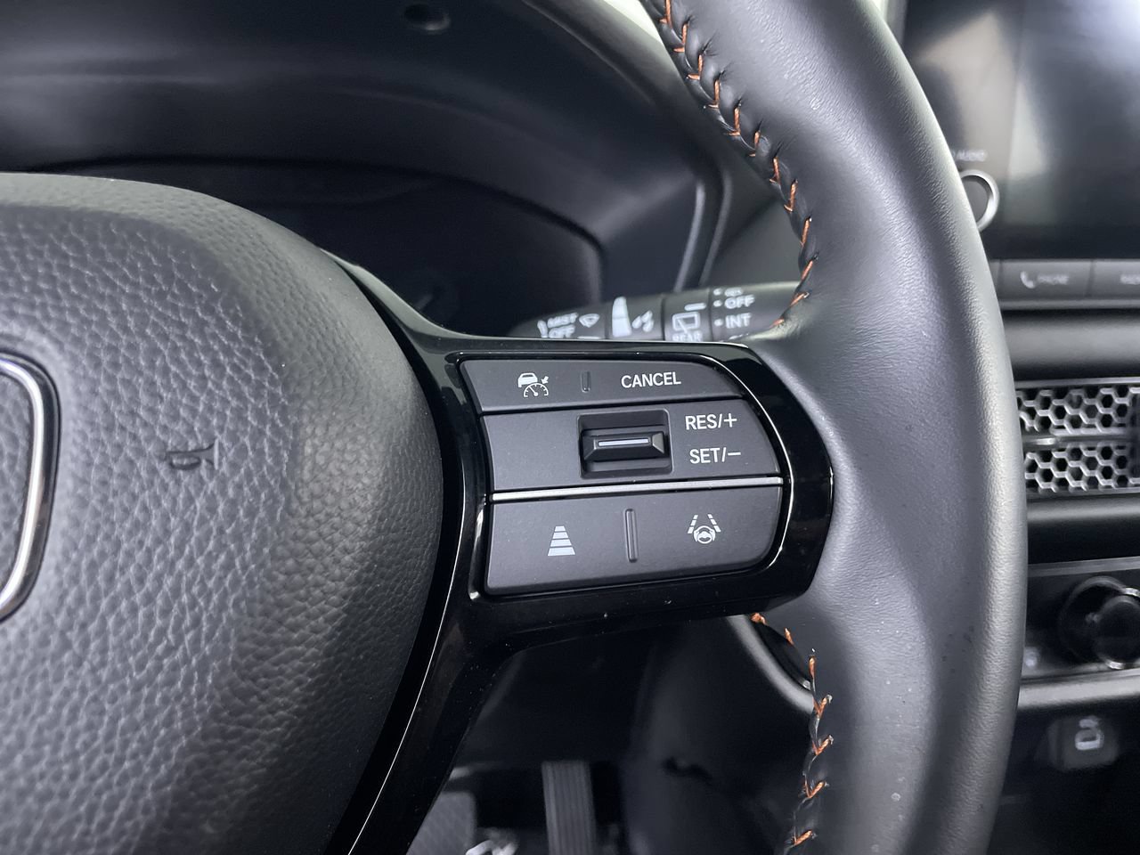 Used 2023 Honda HR-V Sport image 26