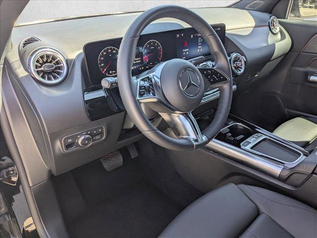 Used 2025 Mercedes-Benz GLA 250 image 10