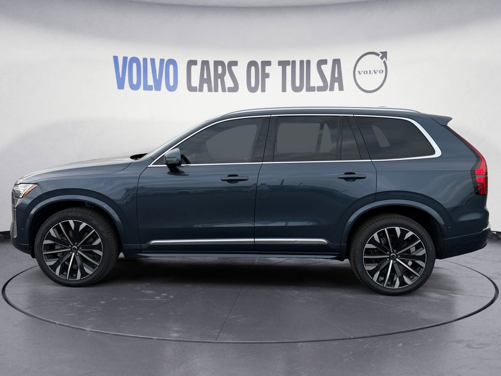 New 2026 Volvo XC90 B6 Plus AWD/4WD image 2