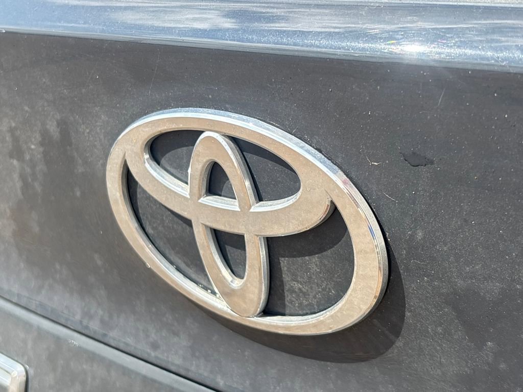 Used 2025 Toyota Camry LE image 30