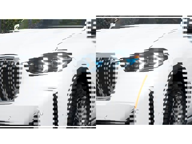 New 2026 BMW X5 xDrive40i w/ Premium Package image 6