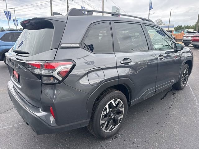 Certified 2025 Subaru Forester Premium image 5