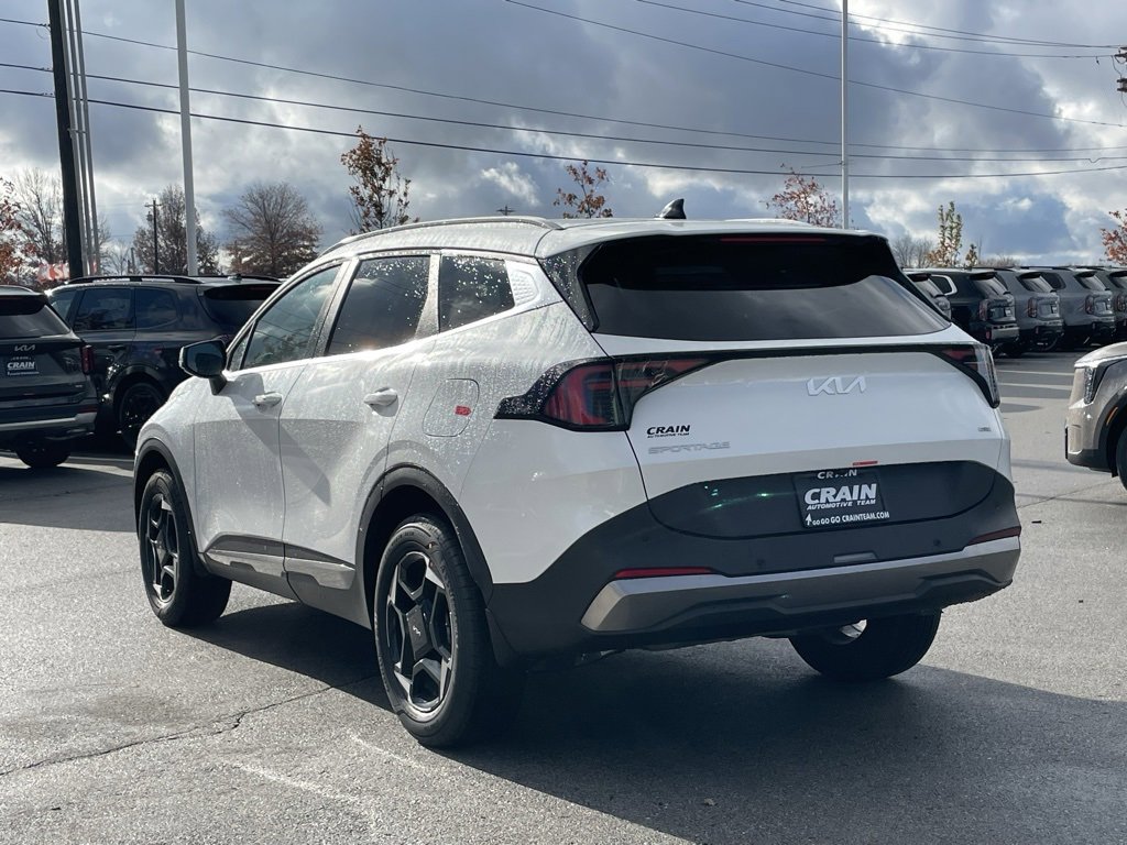 New 2026 Kia Sportage EX image 5