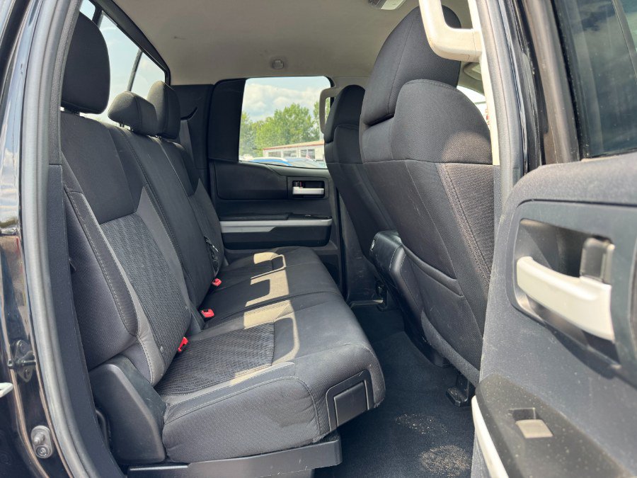 Used 2015 Toyota Tundra SR5 AWD/4WD image 17