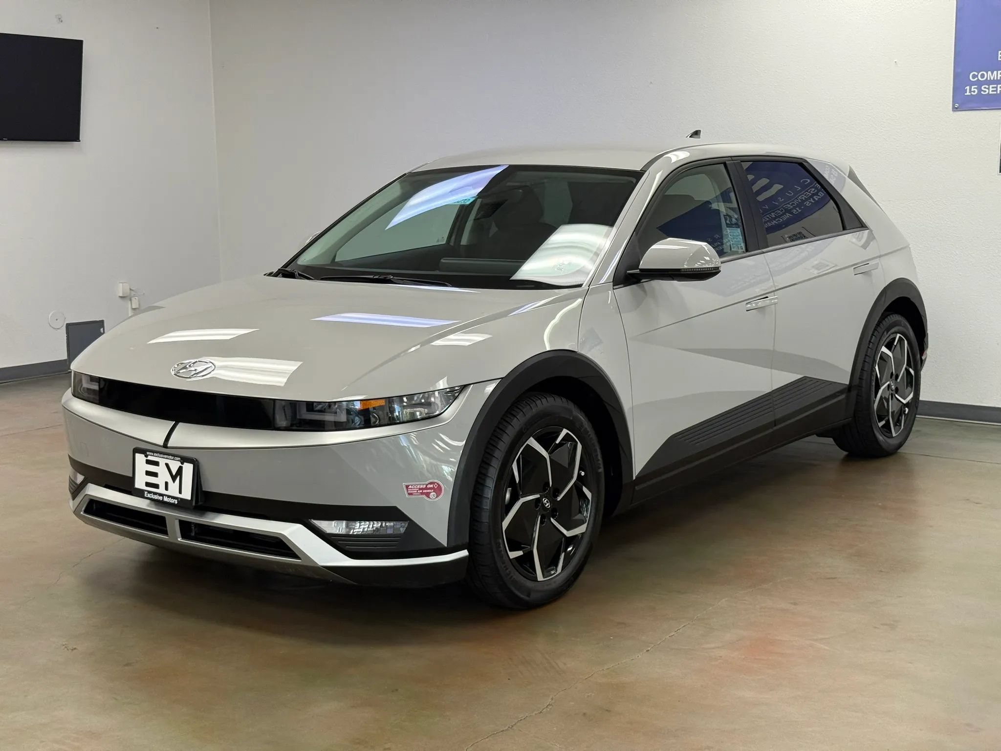 Used 2024 Hyundai Ioniq 5 SE RWD image 4