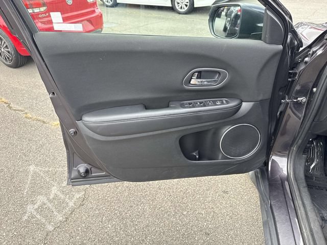 Used 2018 Honda HR-V EX image 13