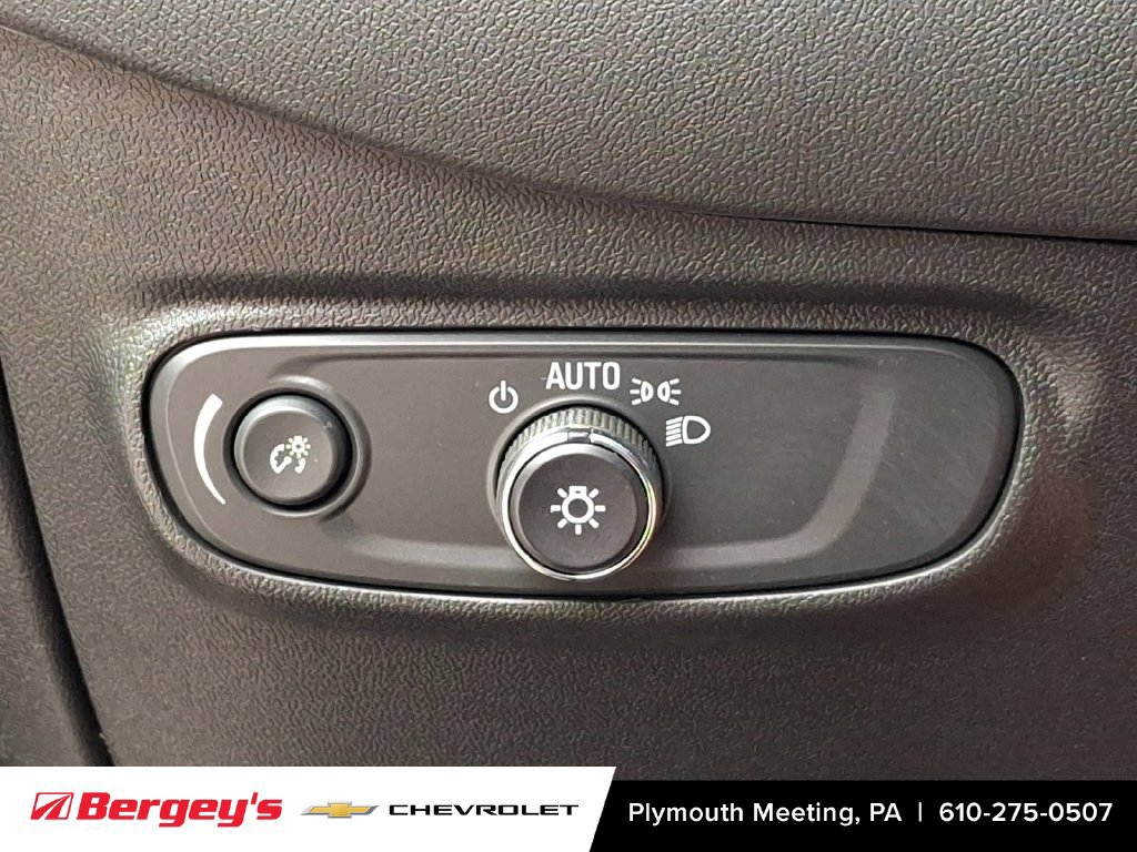 Used 2024 Chevrolet Equinox RS w/ LPO, Cargo Package AWD/4WD image 29