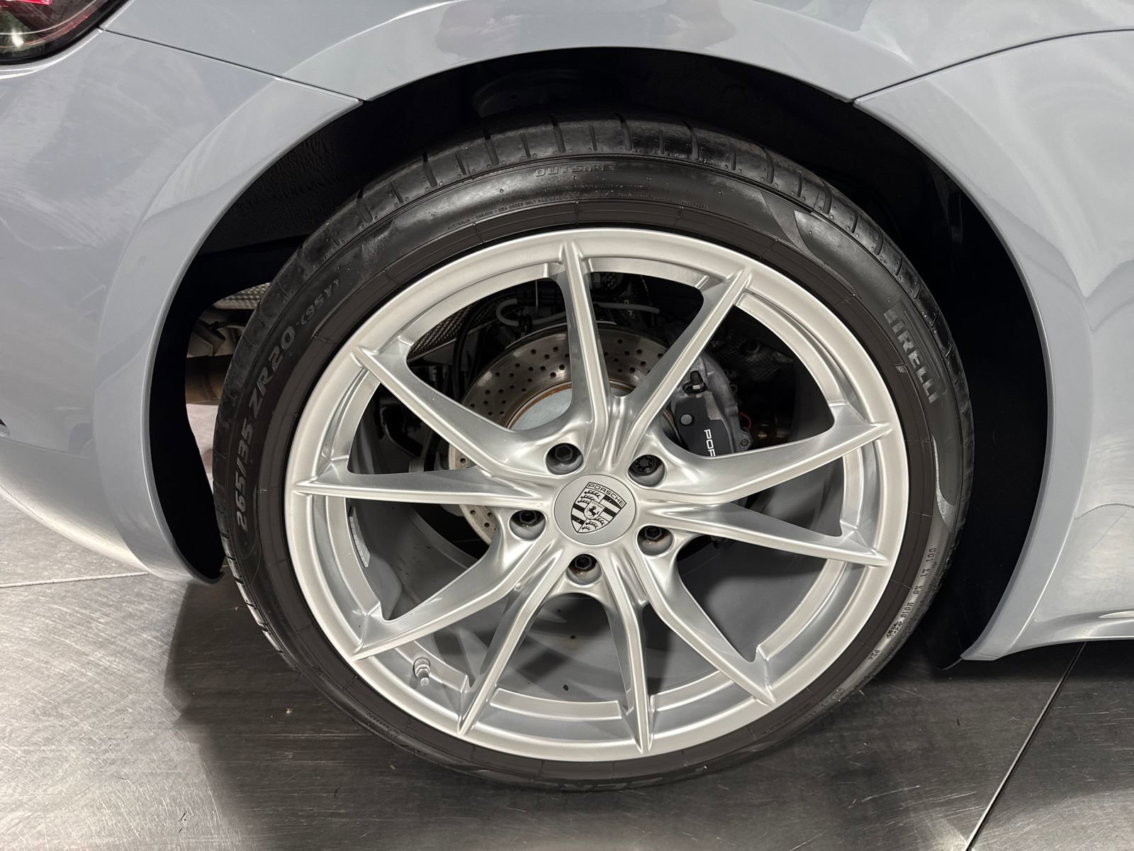 Used 2025 Porsche 718 Boxster RWD image 12