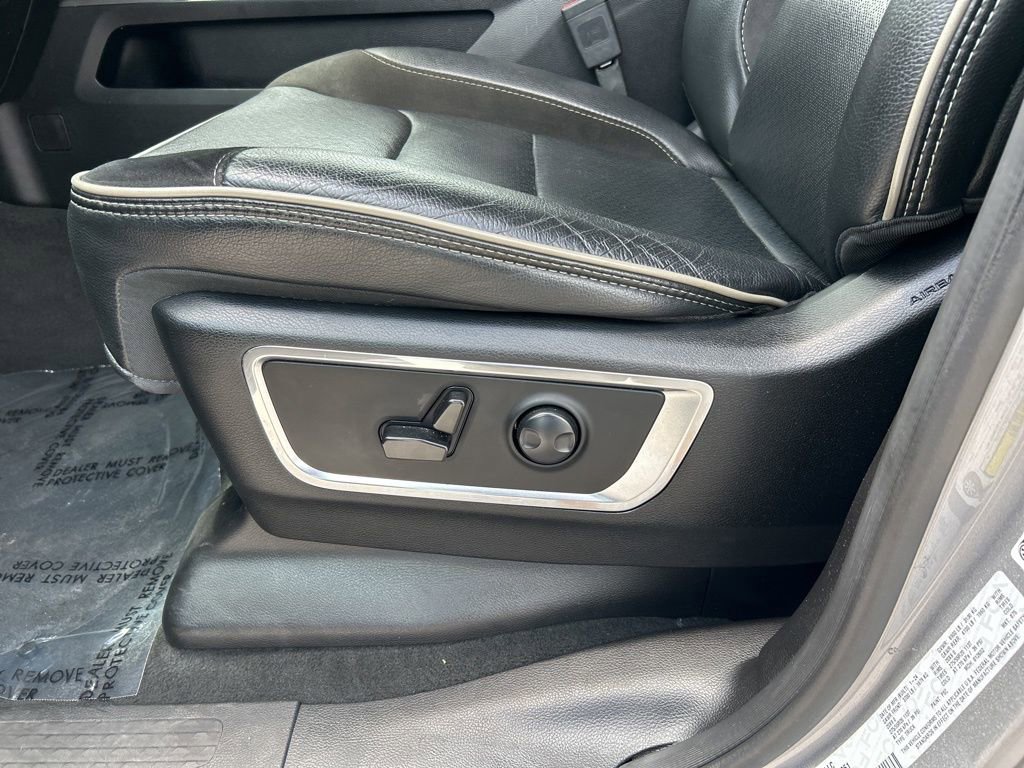 Used 2024 RAM 1500 Laramie RWD image 17