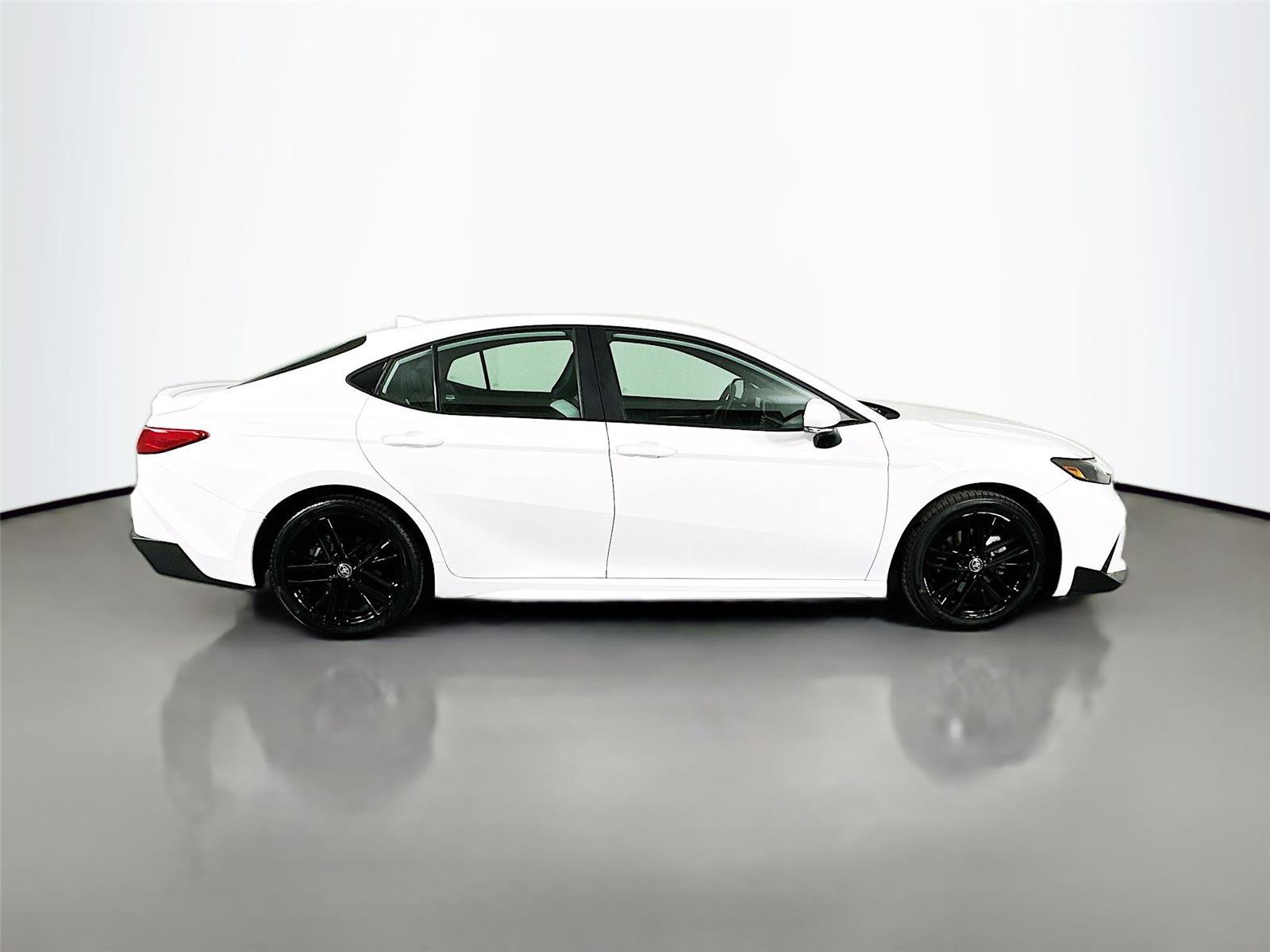 Certified 2025 Toyota Camry SE image 16