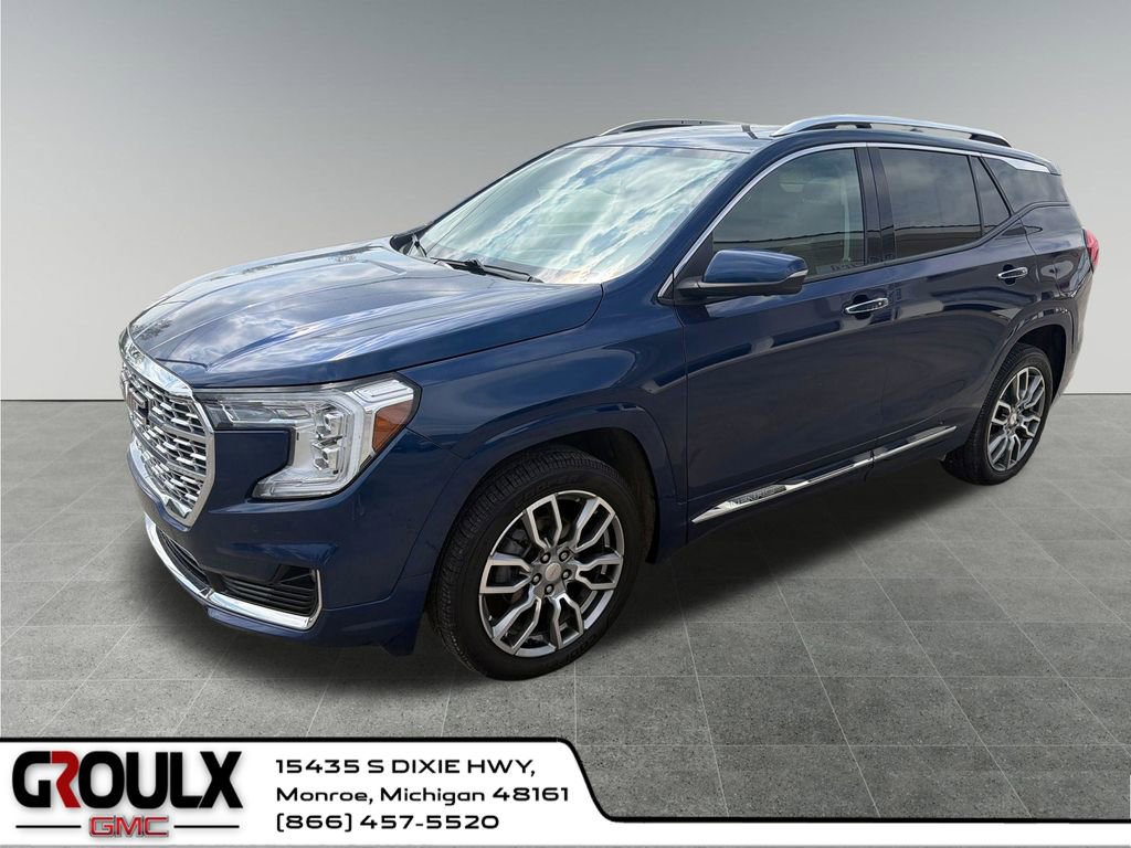 Used 2022 GMC Terrain Denali w/ Denali Premium Package