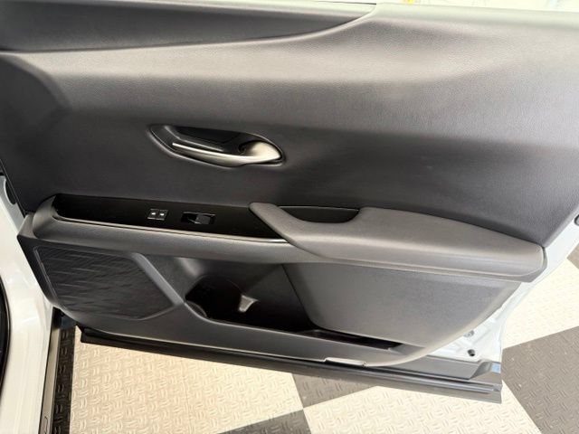 Used 2022 Lexus UX 250h w/ Luxury Package AWD/4WD image 22
