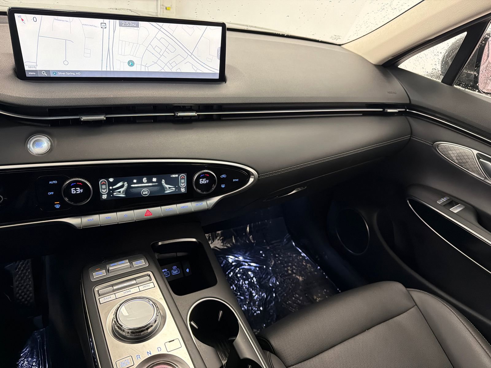 Used 2025 Genesis GV70 2.5T image 23