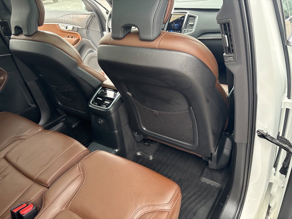 Certified 2024 Volvo XC90 T8 Ultimate w/ Protection Package Premier image 47