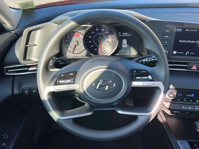 Certified 2023 Hyundai Elantra SEL FWD image 14