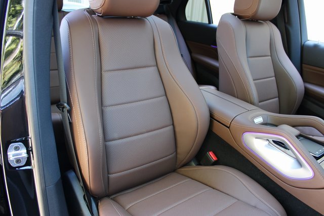 Used 2024 Mercedes-Benz GLE 450 4MATIC w/ AMG Line Exterior image 13