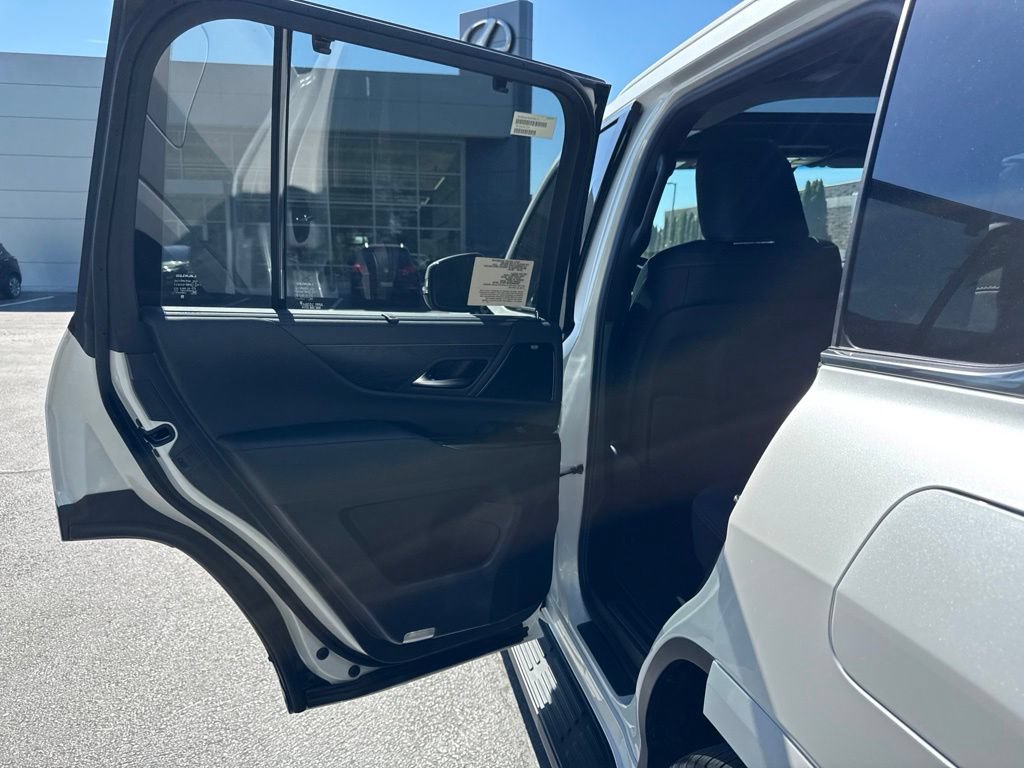 New 2026 Lexus LX 700h Luxury w/ Accessory Package (Z1) AWD/4WD image 15