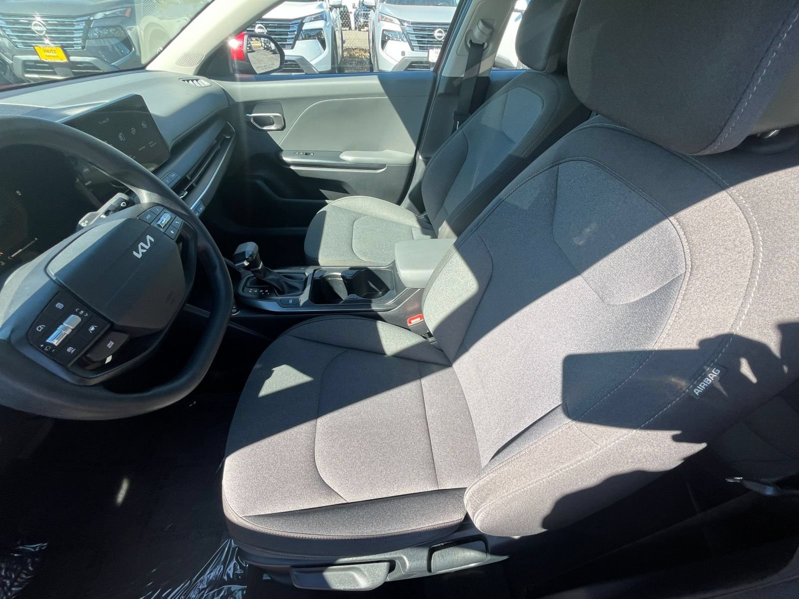 Used 2025 Kia K4 FWD image 27