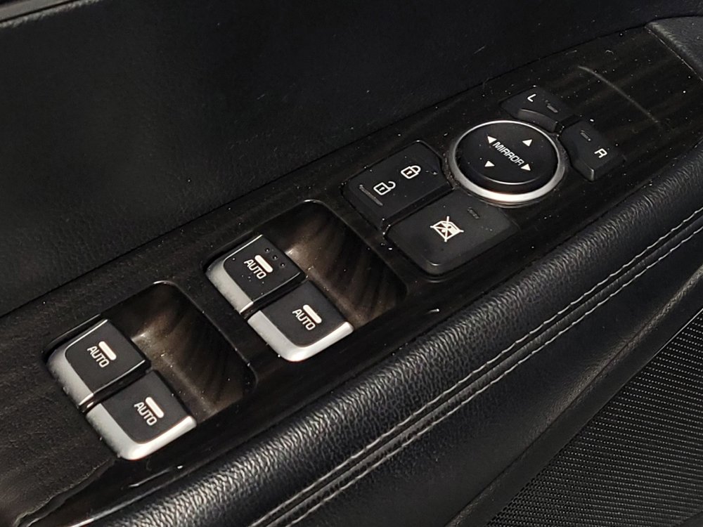 Used 2019 Kia Sorento S image 27