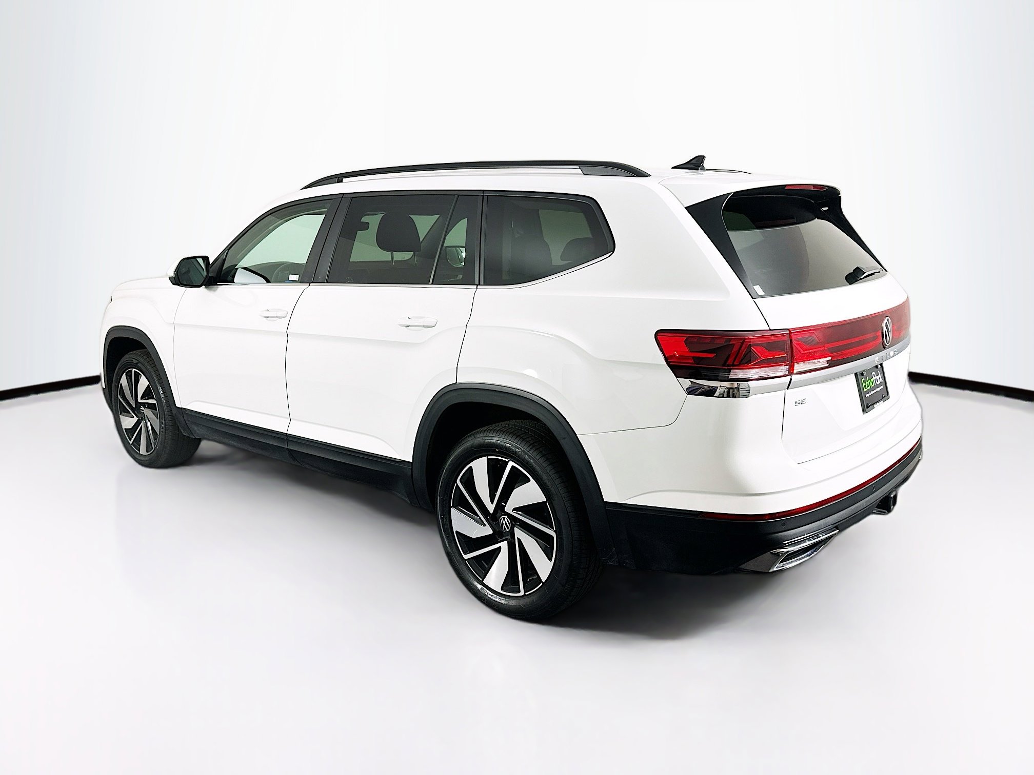 Used 2025 Volkswagen Atlas SE image 5