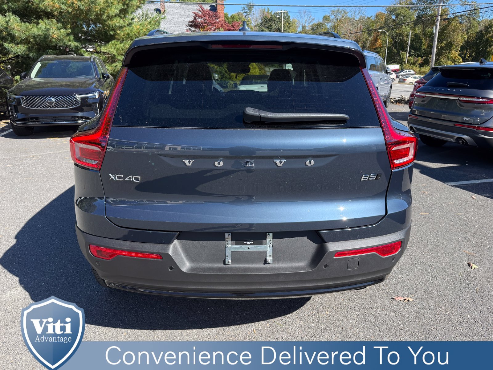 New 2026 Volvo XC40 B5 Plus w/ Protection Package Premier AWD/4WD image 7