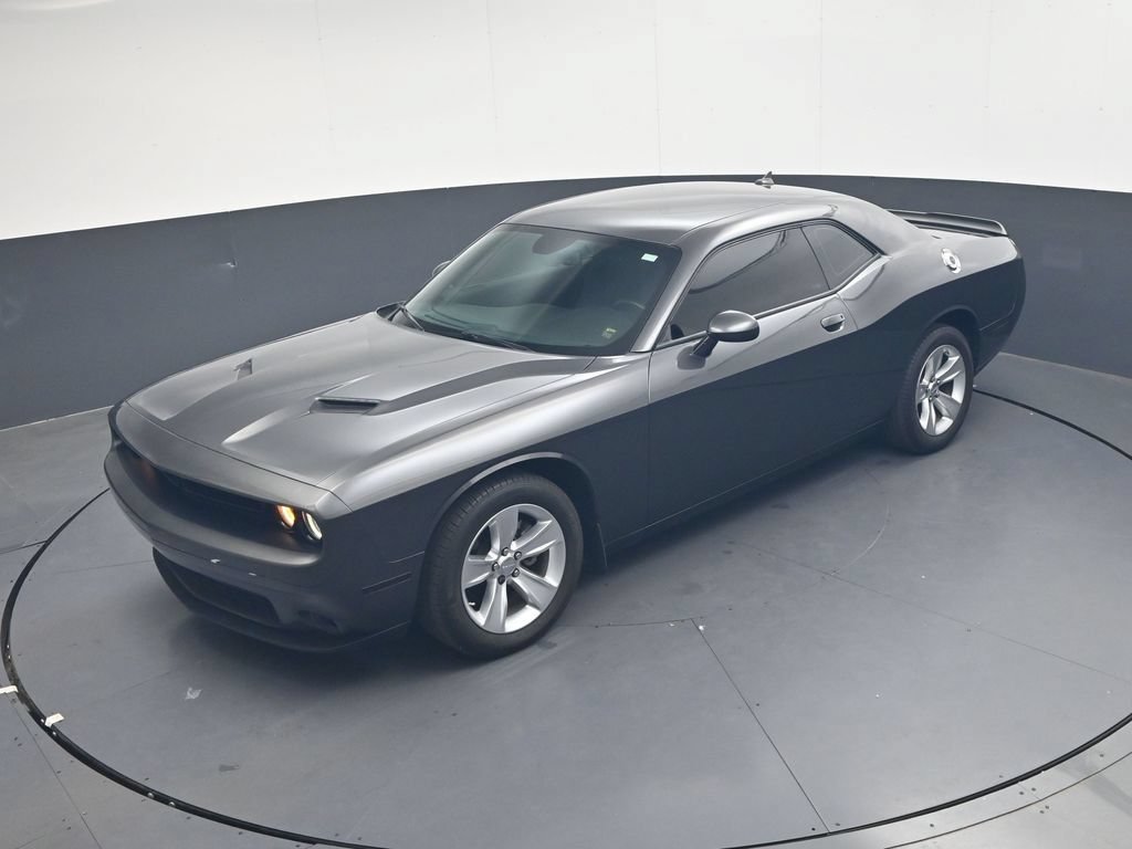 Used 2023 Dodge Challenger SXT RWD image 35