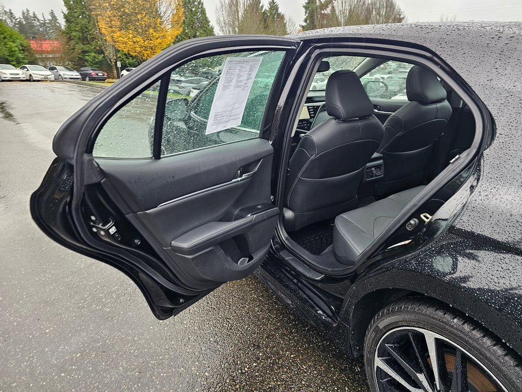 Used 2019 Toyota Camry XSE image 22