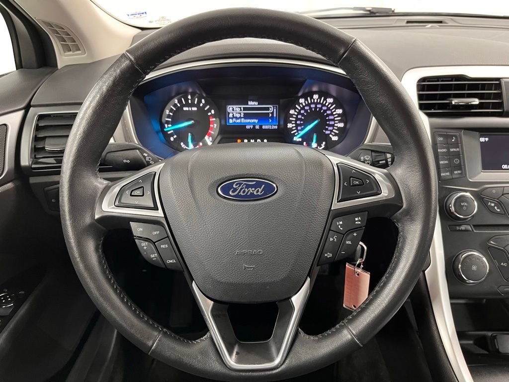 Used 2015 Ford Fusion SE w/ Equipment Group 201A FWD image 7