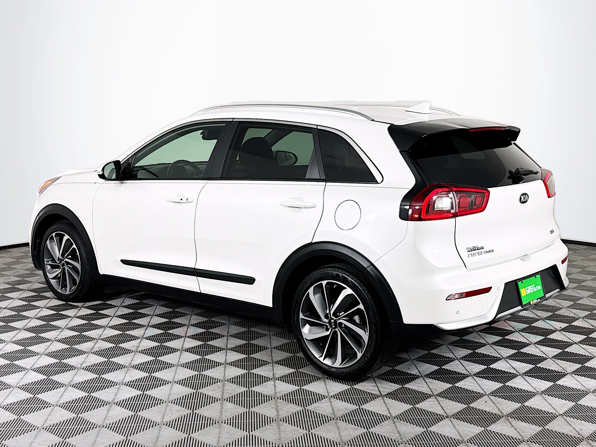 Used 2019 Kia Niro Touring FWD image 6