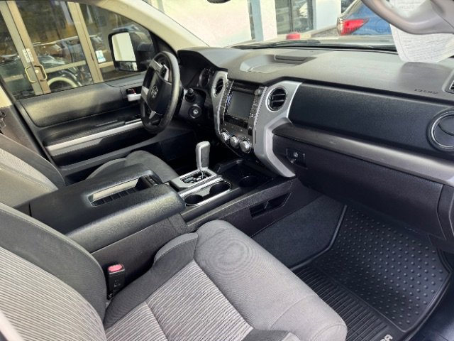 Used 2015 Toyota Tundra SR5 w/ SR5 Upgrade Package RWD image 18