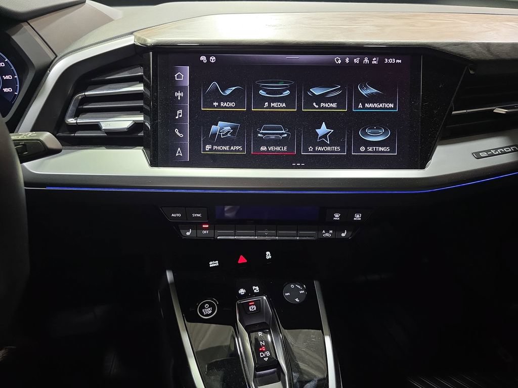 Used 2024 Audi Q4 e-tron Premium Plus AWD/4WD image 23